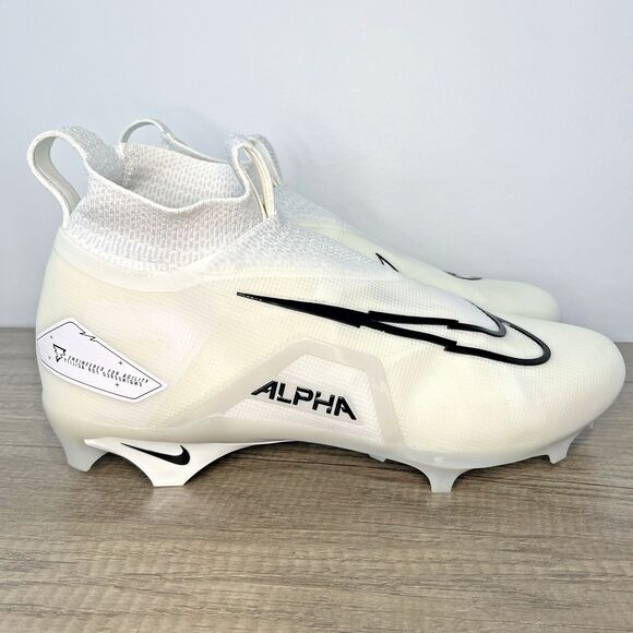 Nike Alpha Menace Elite 3 FlyKnit White Football Cleats Men Sz 12 NEW DM1792-109 - Picture 1 of 8